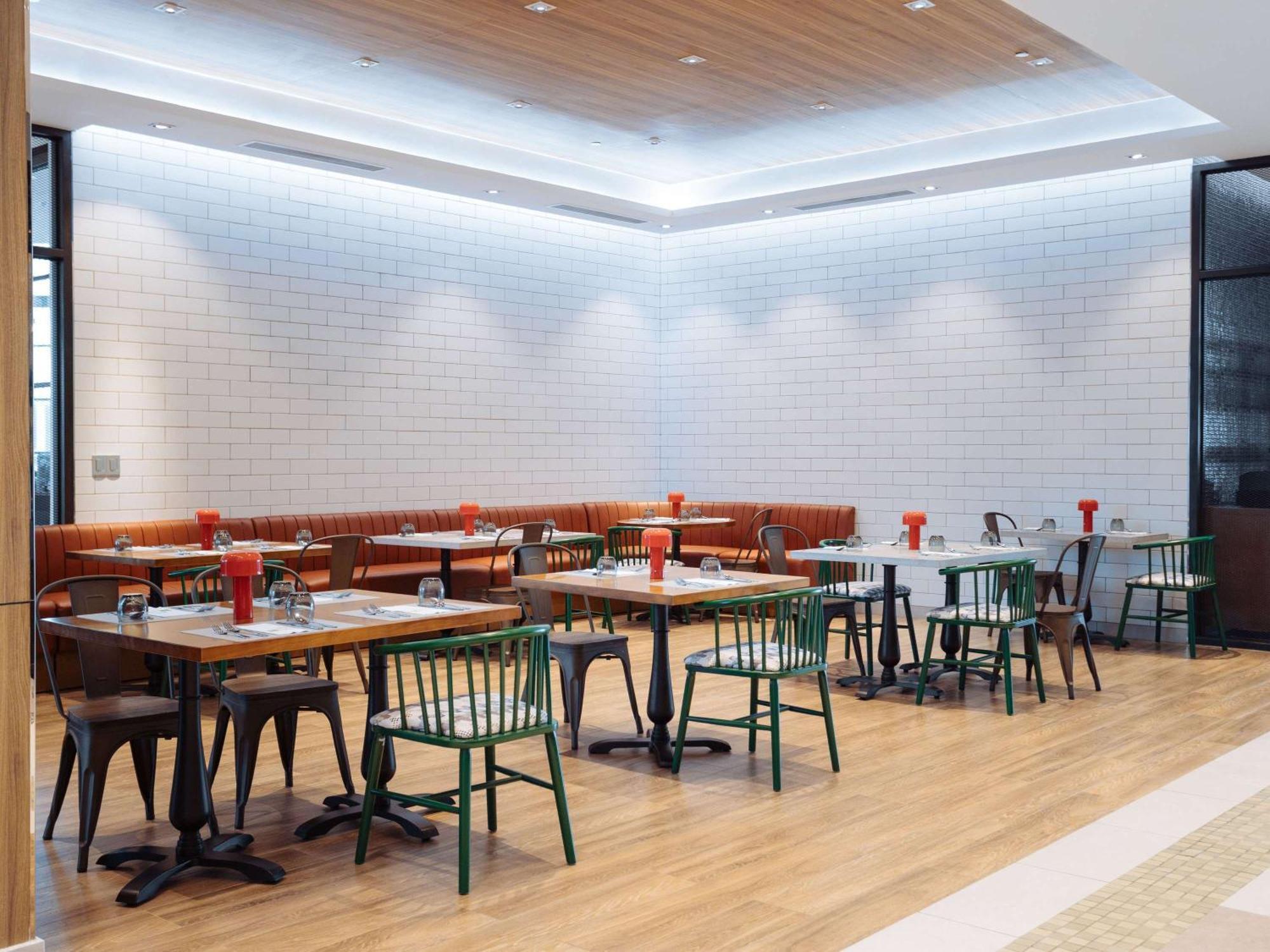 Ibis Styles Manila Araneta City Quezon City Dış mekan fotoğraf