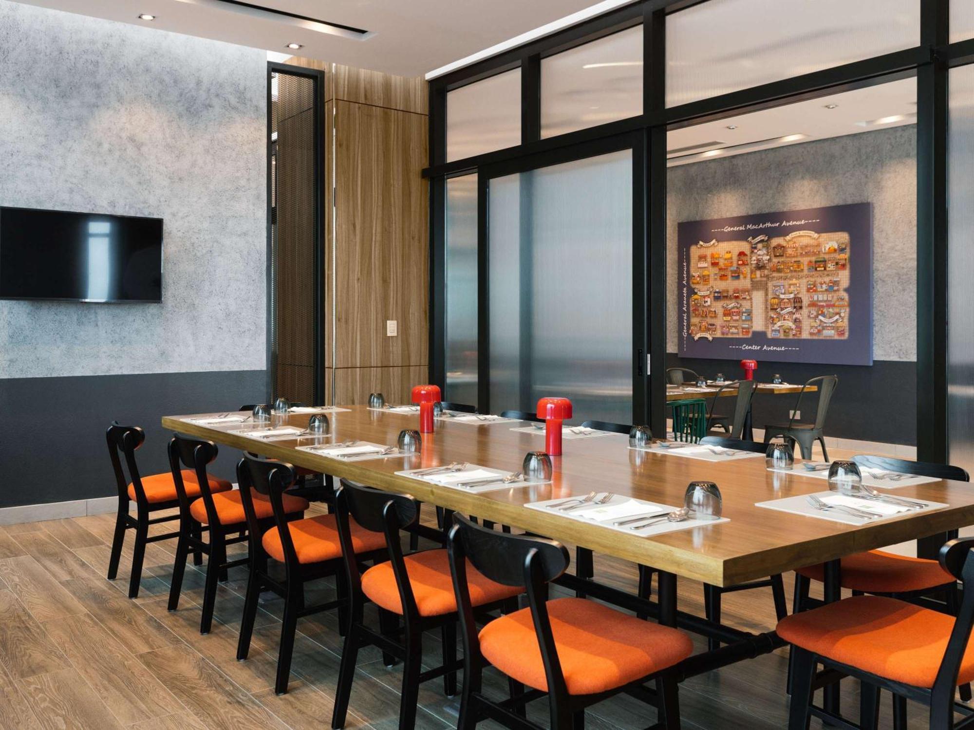 Ibis Styles Manila Araneta City Quezon City Dış mekan fotoğraf