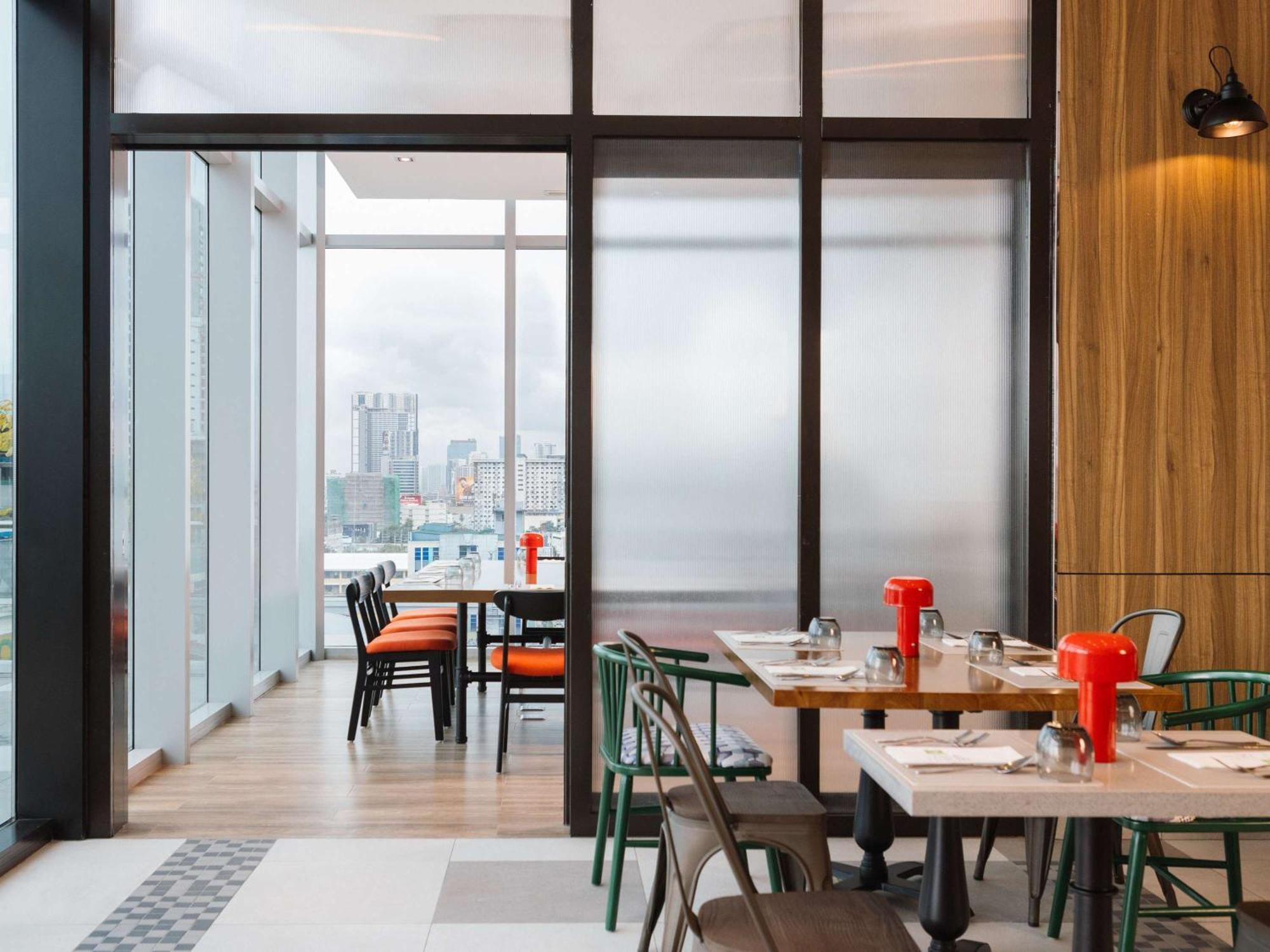 Ibis Styles Manila Araneta City Quezon City Dış mekan fotoğraf