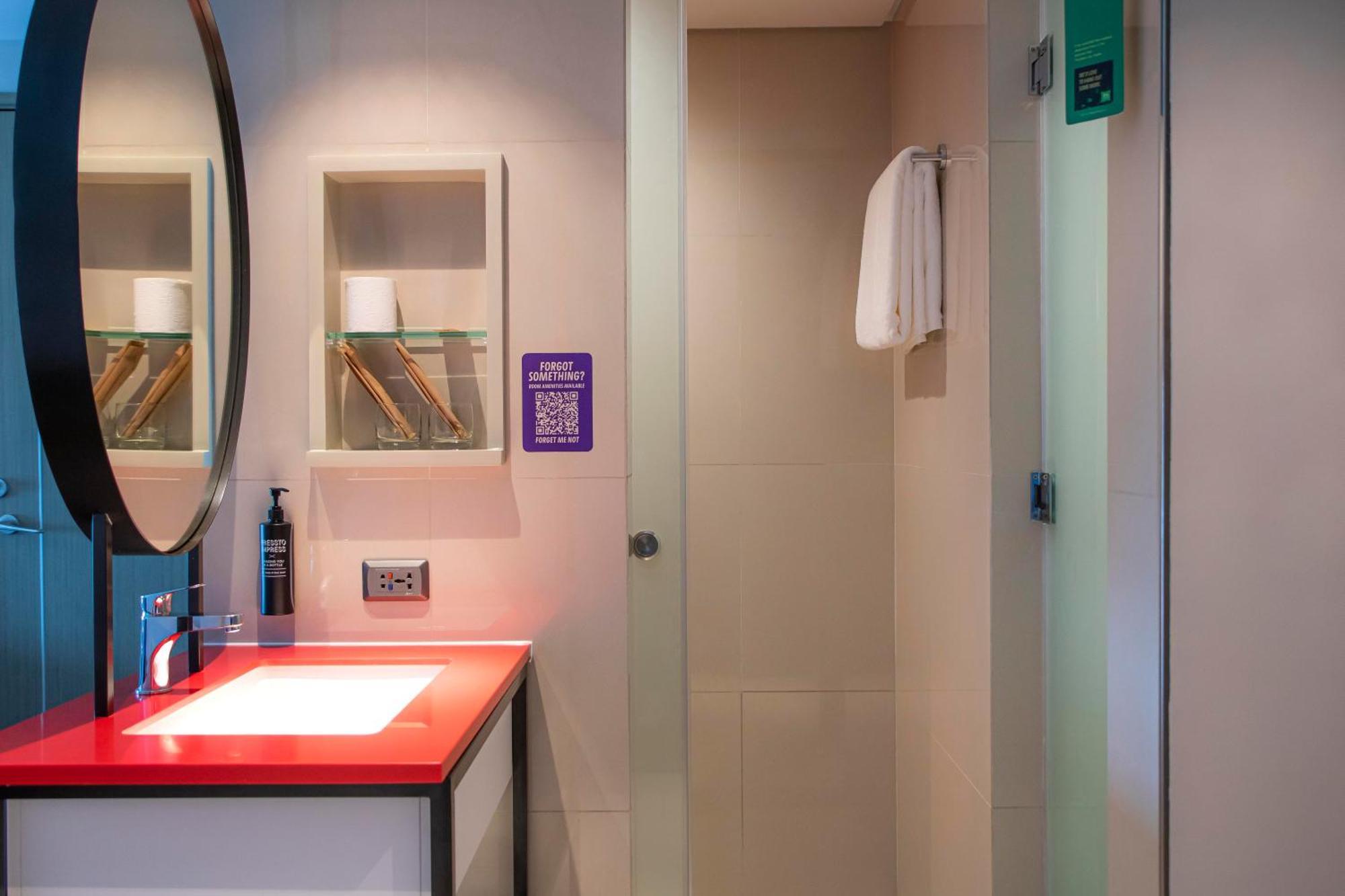 Ibis Styles Manila Araneta City Quezon City Dış mekan fotoğraf